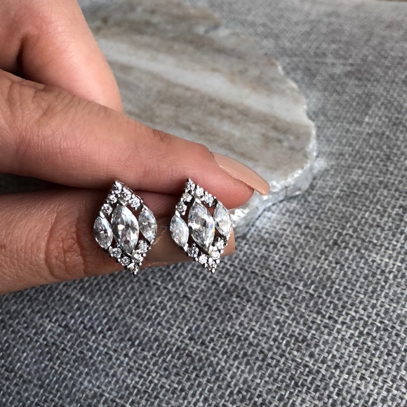 Sterling 925 Crystal Special Occasion Stud Earring - Picture 2 of 7